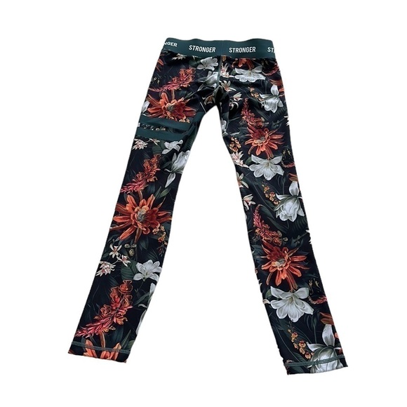 Stronger Floral Pattern Yosemite Leggings - Size XS - Picture 3 of 12